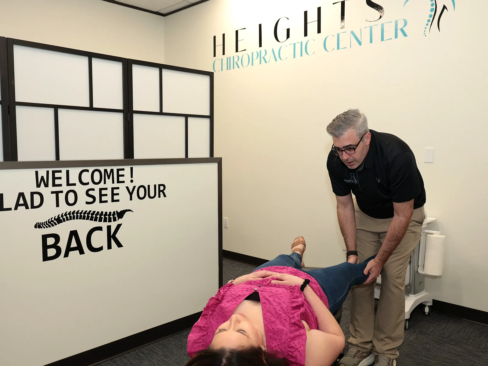 Chiropractic care for hip pain at Heights Chiropractic Center in Houston