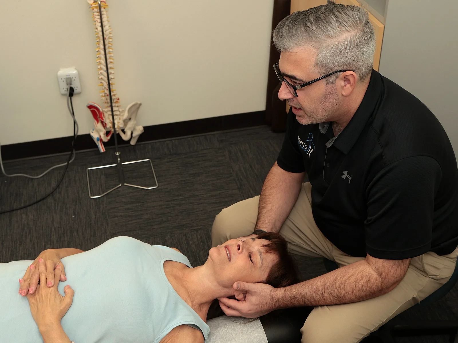 Chiropractic care for pinched nerve at Heights Chiropractic Center in Houston
