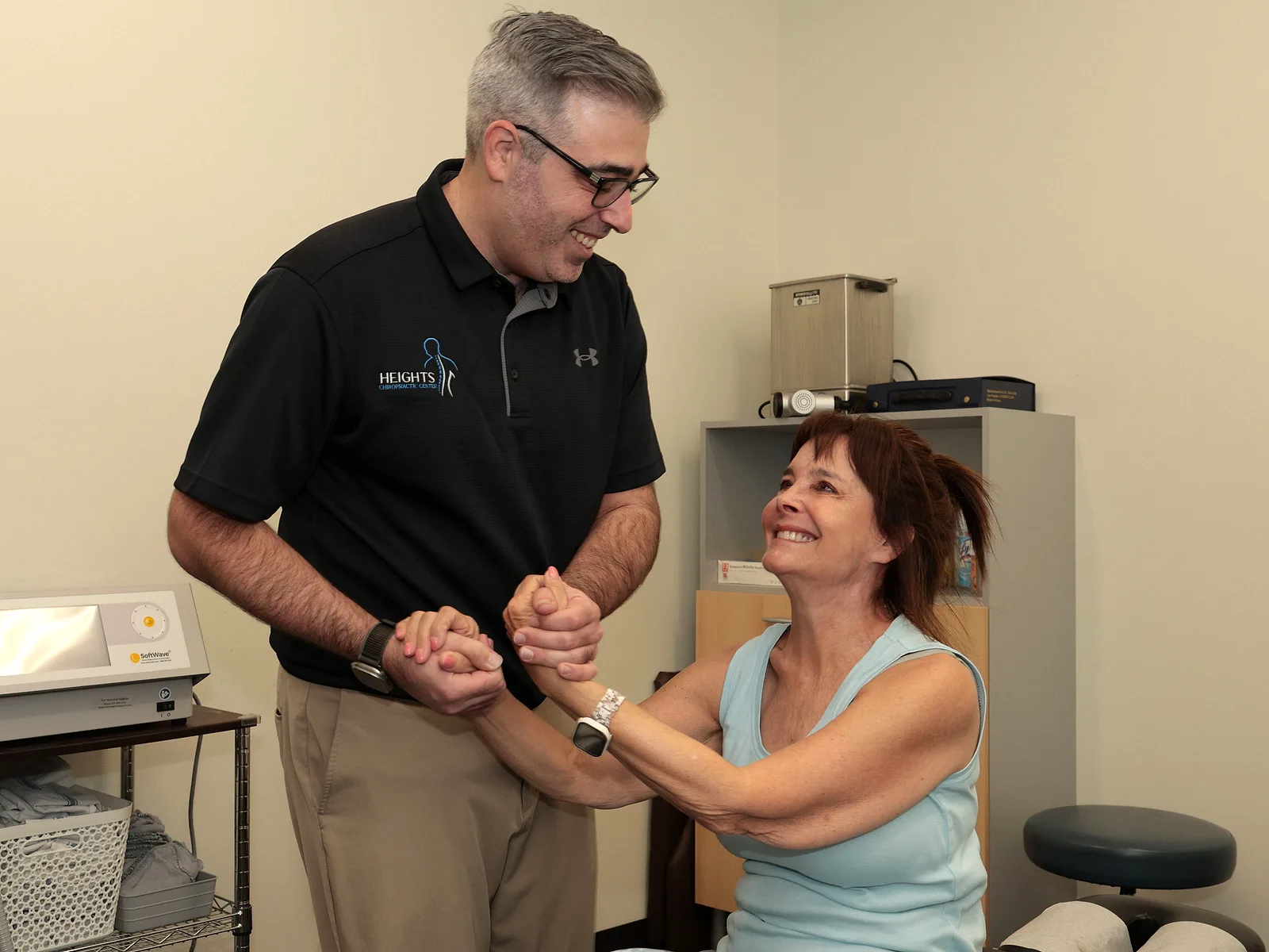 Heights Chiropractic Center treating rotator cuff injury in Houston